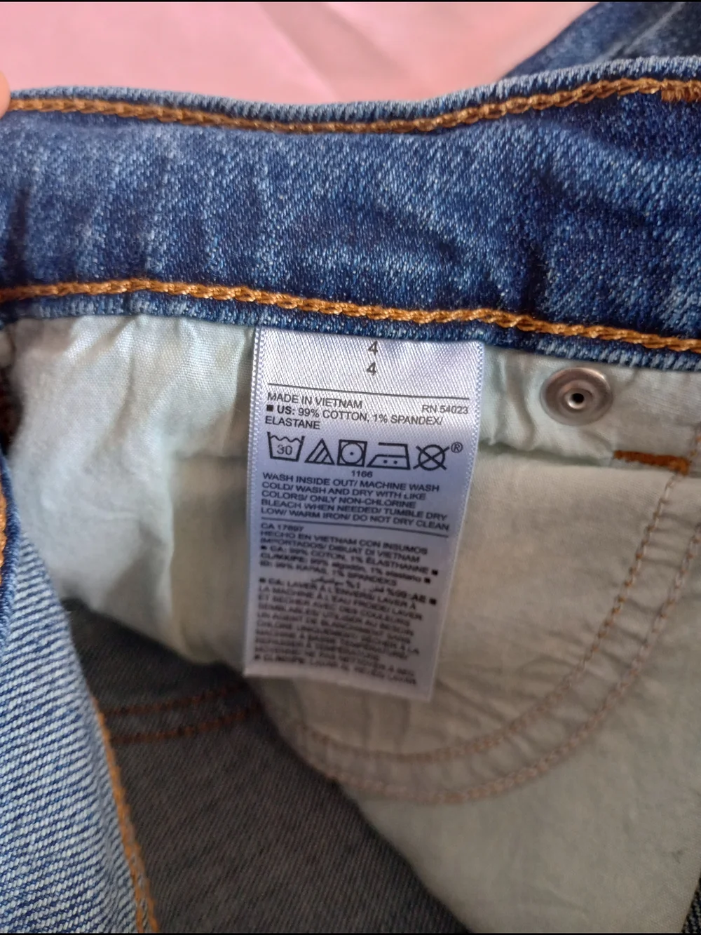 Old navy boyfriend straight/droit jeans size 4